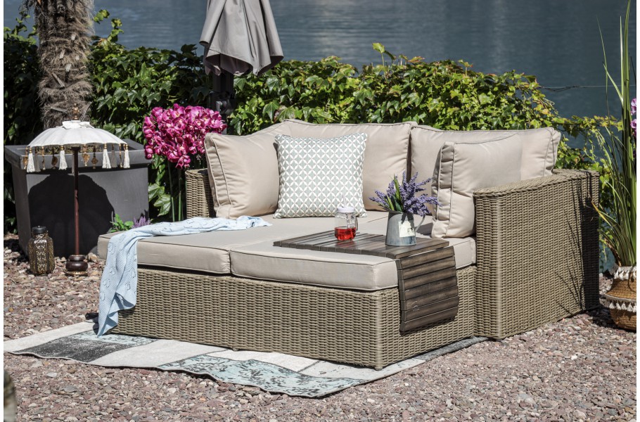 Balkonlounge aus Rattan