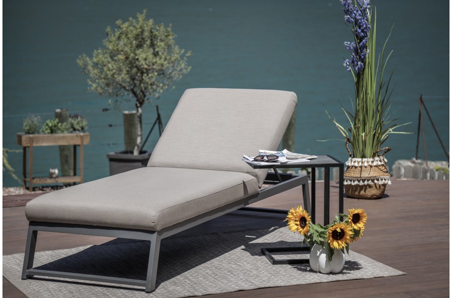 Liegestuhl Sunbrella Stoff sandbraun